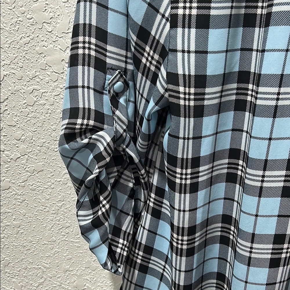 Torrid Harper Blue Black 3/4 Sleeve Button Down Shirt size 0 GUC - Picture 7 of 10